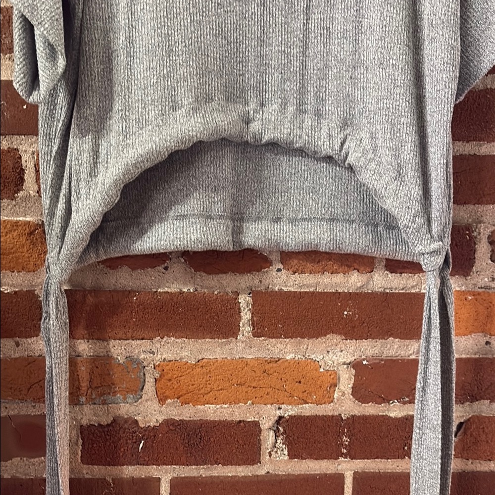 GAP Gray Tie Front Relaxed T-Shirt - Picture 5 of 8